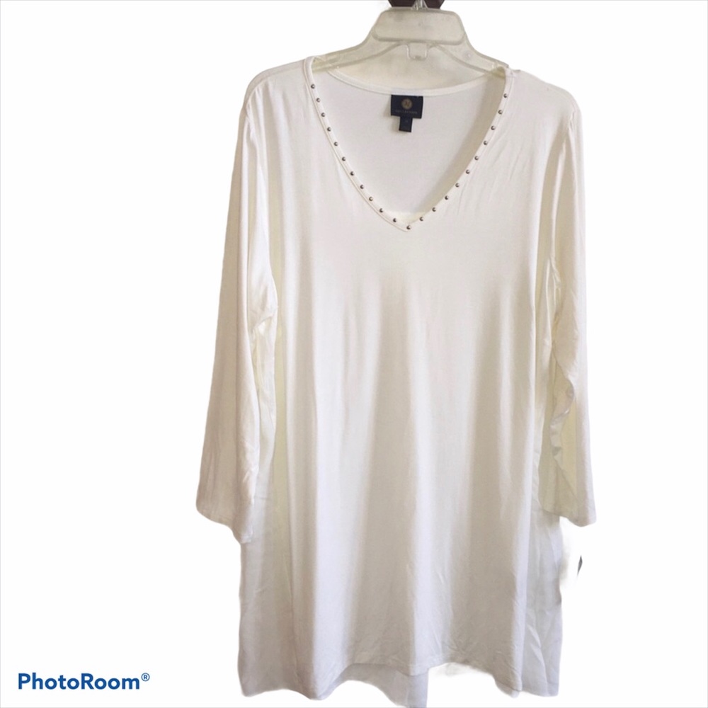 JM Collection White Embellished neckline V-neck Tunic NWT 1X